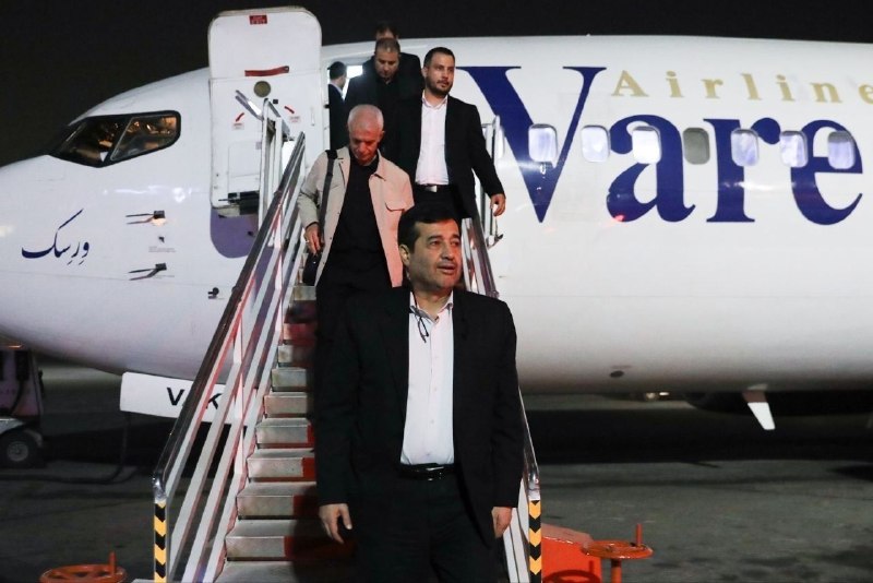 خراسان آنلاین: 🔶 وزیر ورزش و جوانان وارد مشهد شد🔴فردا صبح شنبه ۳۱ مردادماه مراسم حمل پرچم ایران با حضور وزیر ورزش و جوانان و حضور زهرا 