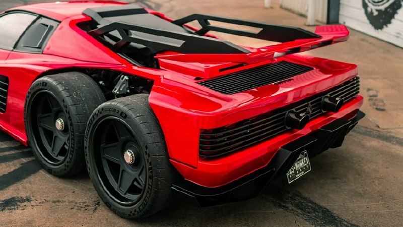 Ferrari Testarossa превратили в 6-колёсный суперкар 2