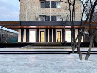 Commercial space for rent along the road! Tansikbaev