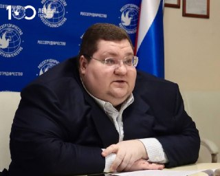 ❗️ Путин назначил Игоря Чайку главой РоссотрудничестваВладимир Путин подписал указ об увольнении Евгения Примакова с поста главы Россотрудничества. Другим указом он назначил главой агентства Игоря Чайку, сына бывшего генпрокурора России Юрия Чайки.Примаков