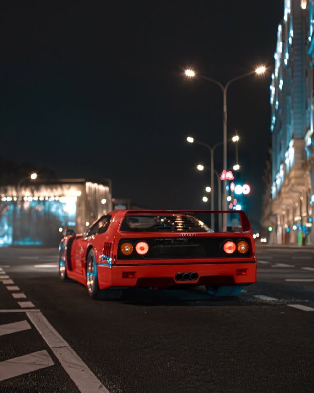 Ferrari F40 8