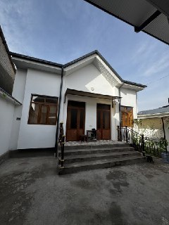Продается Участок 1.5 сотух, 4х комнатный + 2 санузел, + кухня