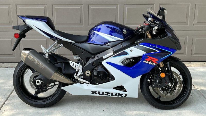 BMW‑эксперты в @bmwmpowerclub уже разобрались в том, как 2005‑г. Suzuki Superbik