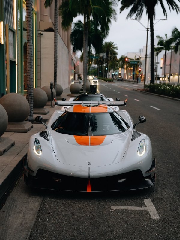 Koenigsegg Jesko Attack