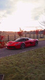 Ferrari LaFerrari ❤️Объем: 6,3 л.Мощность: 963 л.с.Макс. скорость: 350 км/ч. Раз