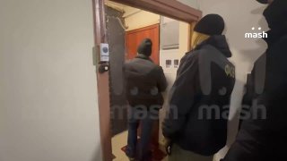 Задержана последняя в РФ участница "Съезда народных депутатов"** Галина Фильченко. К ней домой с обысками нагрянули сотрудники ФСБ. Причина — возможная связь с экс-депутатом Ильёй Пономарёвым*. Галина Фильченко — последняя оставшаяся в России участница "Съ