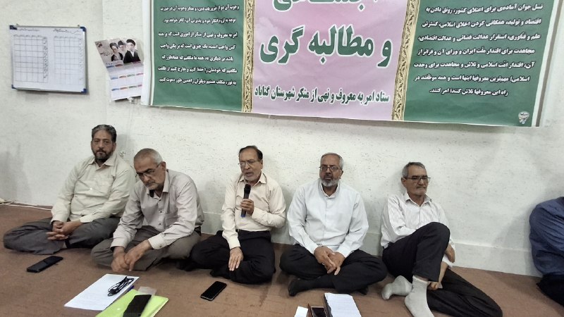 باران کویر/ رسانه مردمی: 🔰عبدالجواد سمائی مسئول ستاد توسعه عتبات عالیات گناباد با حضور در جمع خادمین موکب امام رضا ع از زحمات این عزیزان در خدمت