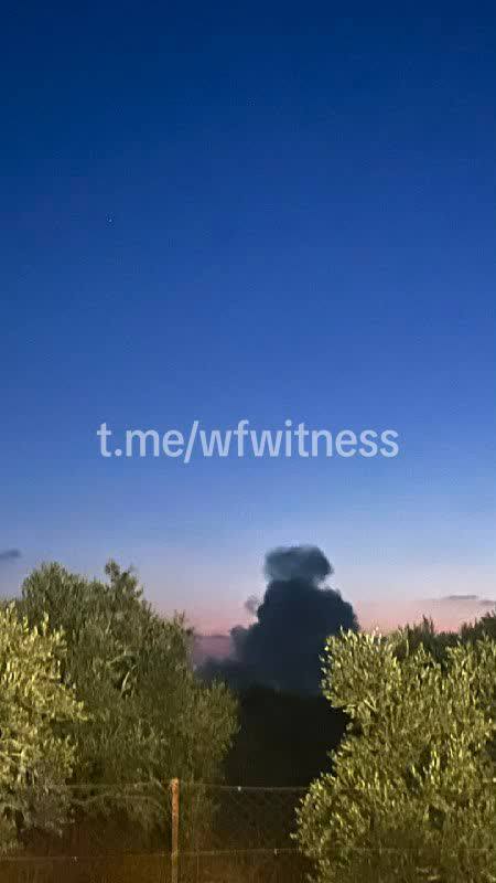 ️🇱🇧🇮🇱 תקיפה אווירית ישראלית על העיירה מנצורי, דרום לבנון.