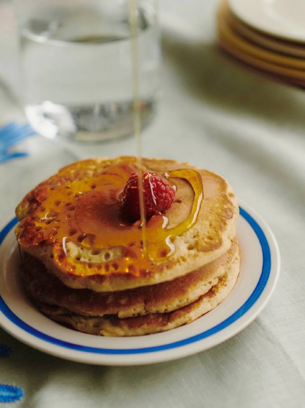 Тарелка Sobremesa это декоративная тарелка, призванная создать особую атмосферу за столом. Расписанные вручную из керамики с красивым контрастным п... - изображение 2 - тарелка, sobremesa, это