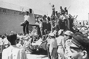 تاریخ تلخ: این تانکی است که پس از کودتای ۲۸ مرداد خیلی ها را به نان و نوایی رساند. پس از شکست طرح سرنگونی دولت مصدق در ۲۵ مرداد سال