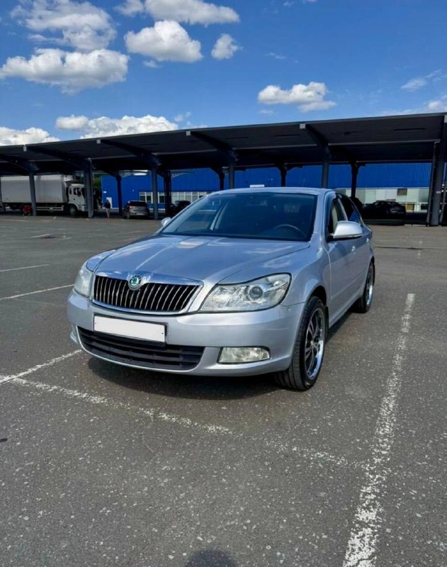 Skoda а5 2011, 1.6 коробка передач автомат (aisin) бензин + газометан (гбо). Машина без скрытых проб... - фотография