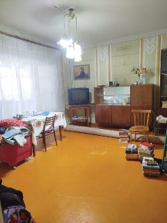 2/8/9 Qoraqamish 2/4 sotiladi