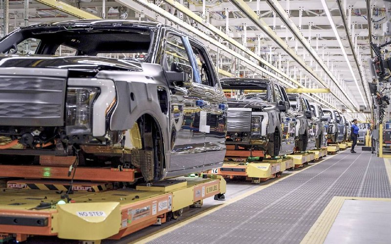 Ford остановит завод, производящий электрические пикапы F-150 Lightning 1