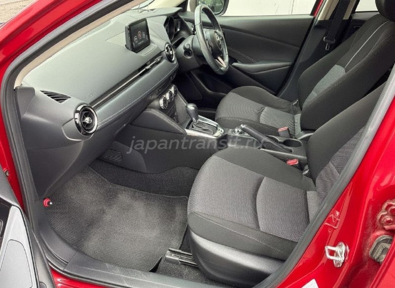 Mazda Demio 2016 фото 9