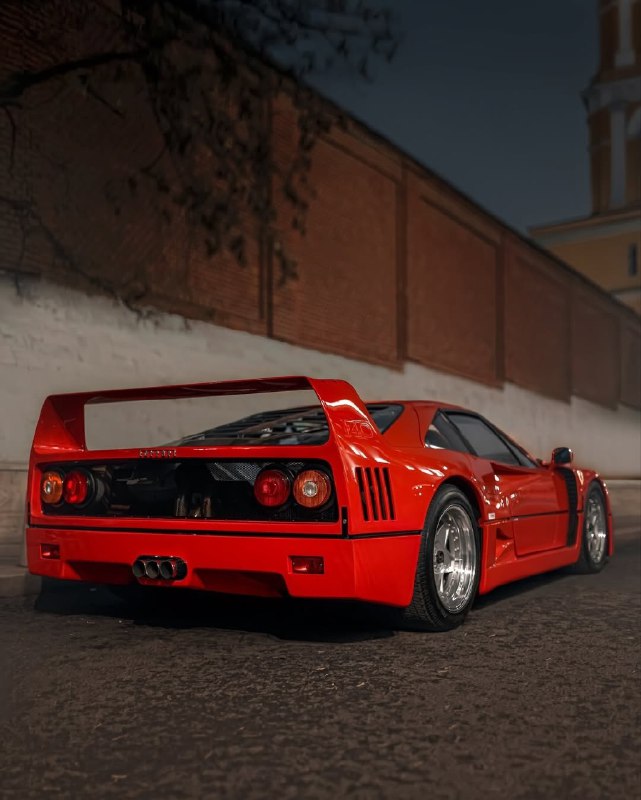 Ferrari F40 7