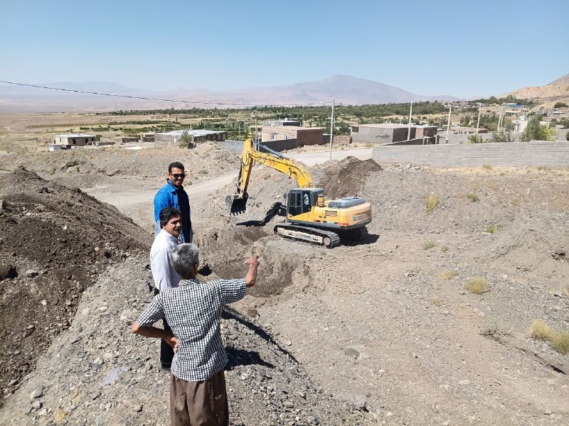 سنخواست زیبا #شهر_سنخواست: 🔸بازدید بخشدار جلگه سنخواست از فعالیت ماشین آلات طرح نهضت لایروبی در روستای کلاته ترکها✍روابط عمومی بخشداری جلگه سنخواست