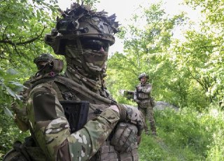 Зеленский поручил команде закончить войну до зимы. Песков заявил, что «СВО» закончится, если ВСУ покинут аннексированные РФ территории🔵 Что произошло. Президент Украины Владимир Зеленский поручил своей команде завершить войну с Россией как можно скорее, же