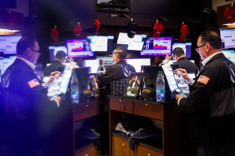 ‘Sell America’ Is Back as Moody’s Pushes 30-Year Yield to 5%