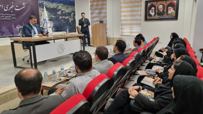 اخبار شهرستان کلات نادر: ⭕️ گفتوگوی مستقیم نماینده مجلس با مدیران روابط عمومی ادارات و اصحاب رسانه شهرستان کلات؛ تمرکز بر نیازهای شهرستان🔹نشست ت