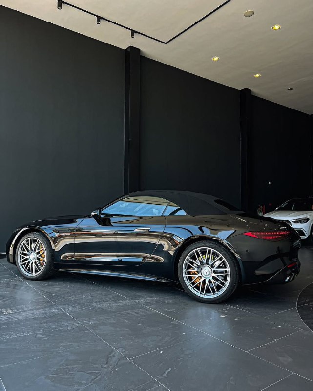 816 HP Hybrid SL 63 S E AMG 4.0-L V8 BITURBO 4MATIC+ 0-100 km/h 2.9 sec 🦈https: