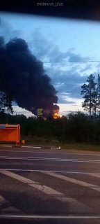 Беспилотники атаковали объект ТЭК в Новоспасском районе Ульяновской области, сообщил губернатор.По неподтвержденным данным, под удар попала база сжиженного газа «НС-Ойл».