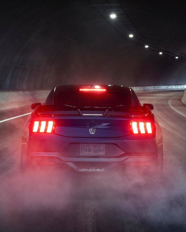 2024 Mustang DarkHorse 7