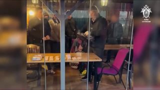 Семь авто, десятки путешествий и три квартиры в Москве — такими богатствами владеет замгендиректора парка "Патриот" Виталий Мелимук, которого задержали за получение взятки в 18 млн рублей. Сам Мелимук — уроженец Ивано-Франковской области Украины. Часто пут