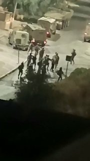 הרגע שבו עצרו כוחות הכיבוש מספר צעירים במחנה אל-עין, ממערב לשכם, עם שחר היום.