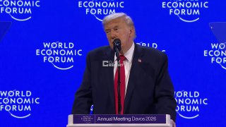 Трамп о Гренландии на Всемирном экономическом форуме в Давосе: • «После Второй мировой войны мы [США] вернули Гренландию Дании. Как же глупо мы поступили, сделав это. Но мы это сделали. Мы вернули ее. Но как же неблагодарны они теперь». • «Этот огромный, н