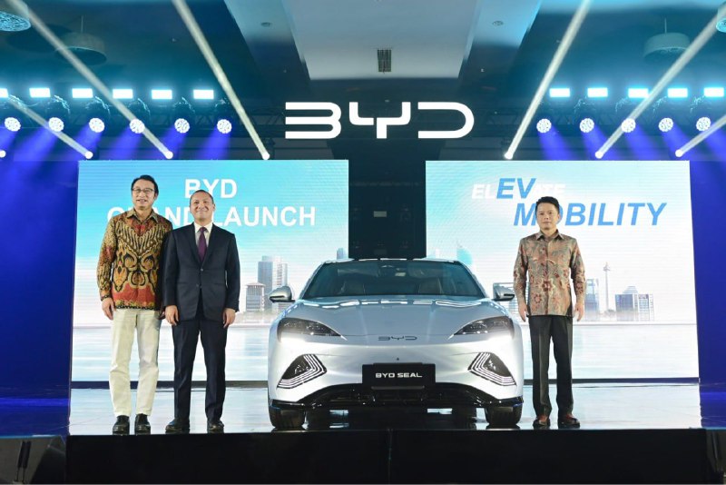 Компания BYD привлекла 5,6 млрд долларов на гонконгской бирже