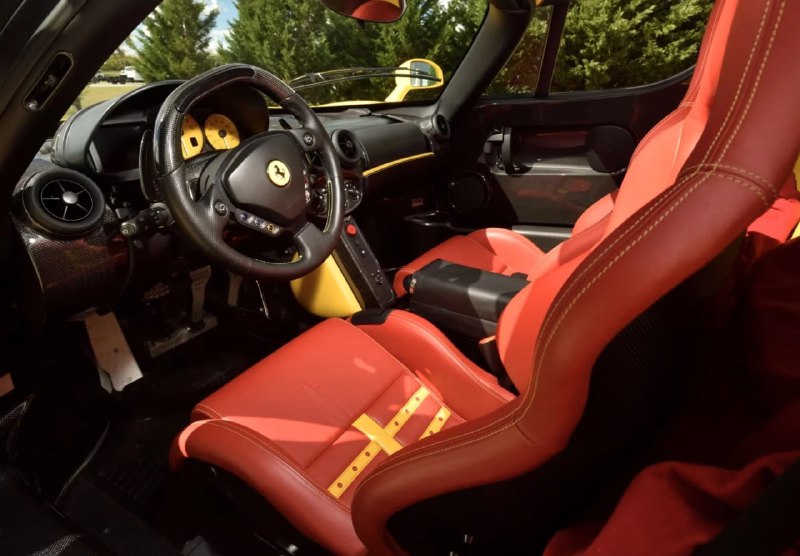 Ferrari Enzo продали за рекордные $16,5 млн 3
