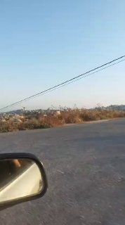 עמודי חשמל שנחתכו על ידי מתנחלים במהלך פיגוע שביצעו בפרבר החדש של בורין, מדרום לשכם.