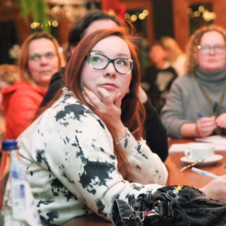 Логотип Liubov Kovaleva
