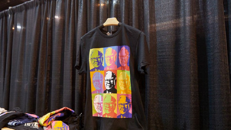 Warren Buffett calls for more free trade as path to prosperity