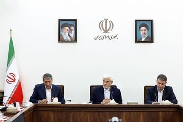 شبکه اطلاع رسانی دانا: عارف: طرح مقابله با نفوذ بیگانگان به فعالیت علمی کشور ضربه می‌زند🔺معاون اول رئیس‌جمهور با انتقاد از طرح «مقابله با نفوذ 