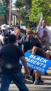 🇺🇸 Conservative activist Jake Lang was chased away from the BET Awards after he and his supporters showed up with signs targeting Black people.