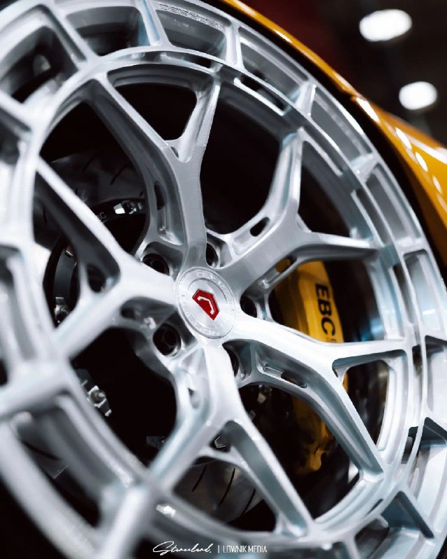 Toyota Supra (MK5) 4