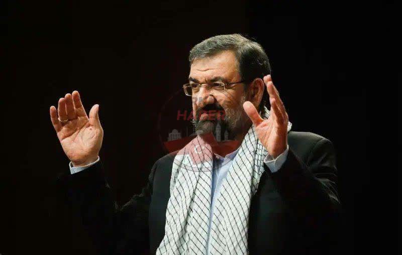 Türkiye Haber: توصیه فیلد مارشال رضایی دبیر شورای عالی امنیت ملی: به جوانان عزیز توصیه می‌کنم همانطور که در میادین جمع می‌شوند، بطور جه