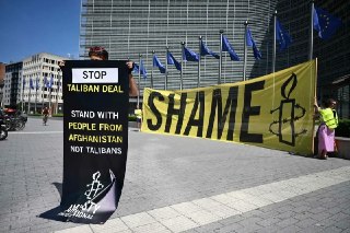La UE acoge a representantes talibanes en Bruselas: Primer encuentro oficial europeo desde 2021