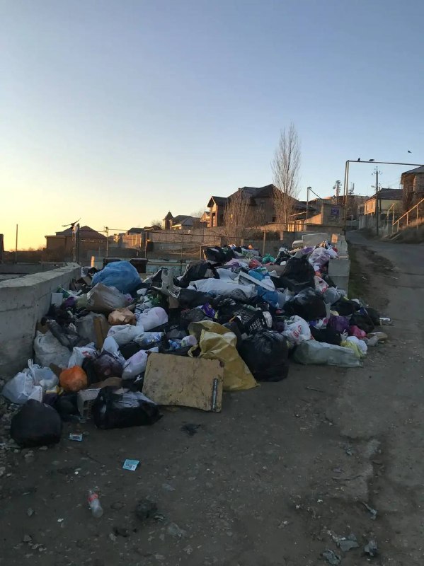 И снова про мусорку возле мечети "Фатхуль Ислам" в Квартале "Каменный карьер" в Каспийске... фото