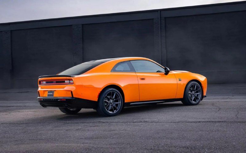 Бензиновый Dodge Charger возвращается — 550 л.с. и полный привод 2