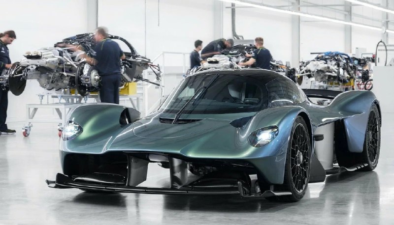 Aston Martin отзывает гиперкары Valkyrie из-за риска перегрева тормозовПричина о