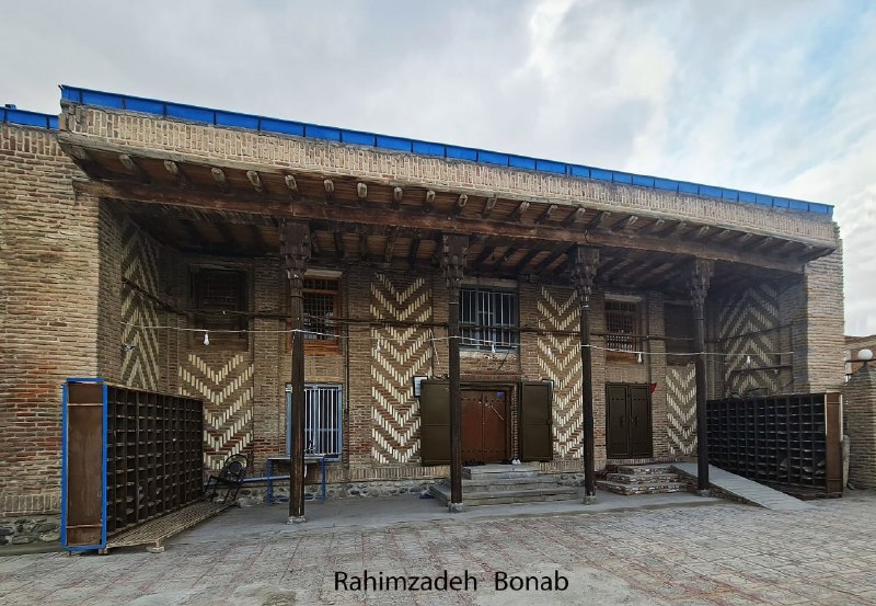 خبر بینابیست: #تصویر_روزنمای شمالی مسجد اسماعیل بیگ بنابعکس: رحیم زاده🆔 @bina20