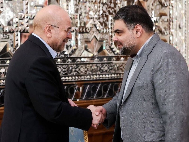 مکتوبات یادآوری: 🔻دروغگو! اگر خون رهبرت از پوشک بچهات کمارزشتر شده، پس اصلاً ادعای «خونخواهی»ات تا آخر! برای چیست؟ 🎥 ۳۱ مرداد ۱۴۰۵ |