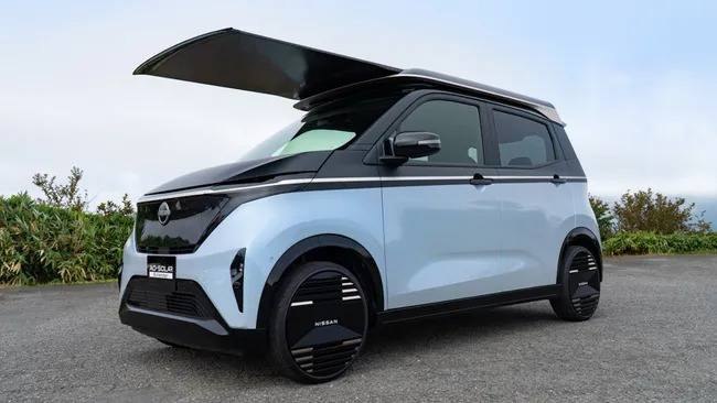 Nissan Sakura получил выдвижные солнечные панели