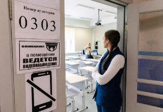 💬 Устный экзамен по истории — тест на лояльность. Мнение учителяМинистр просвещения Кравцов объявил о планах ввести для девятиклассников устный экзамен по истории. Решение вызвало раздражение у учителей и вопросы у родителей.На практике детей в 9 классе уж