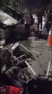 🚨 מכונית בה נהג אדם שיכור, הלילה בשדרות איקבל בלהורי משהד, פגעה בקבוצת בסיג'יאנים שנכחו בהתכנסויות הלילה…