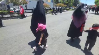 🎦 נוכחות של אמהות עם ילדיהן לקבור את גופת האימאם שנהרג במשהד