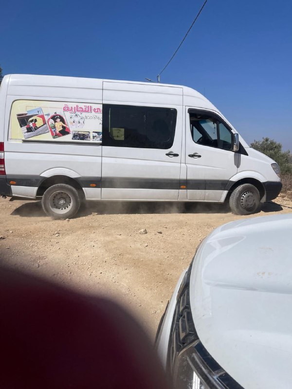 ניר דבורי