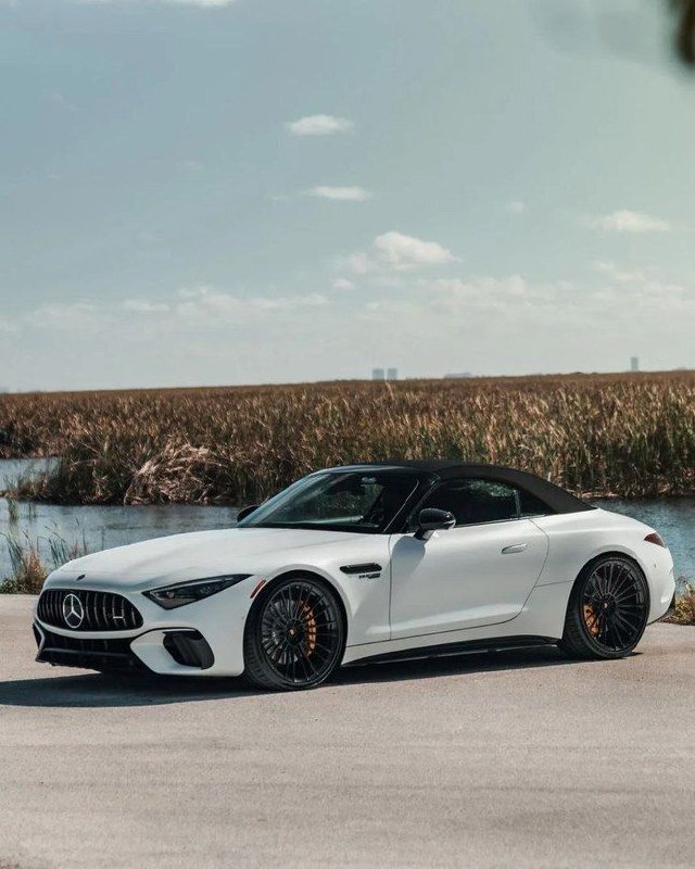 Новый SL 63 AMG 4MATIC+ 4.0-L V8 BITURBO 585 л.с. 0-100 км/ч 3,5 сек